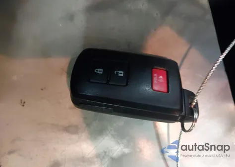 2018 Toyota Rav4 Xle z USA, uszkodzony, nr VIN 2T3RFREV0JW752809